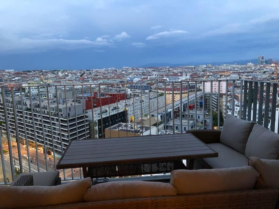 Appartement Stunning View Over Vienna In City Center Extérieur photo